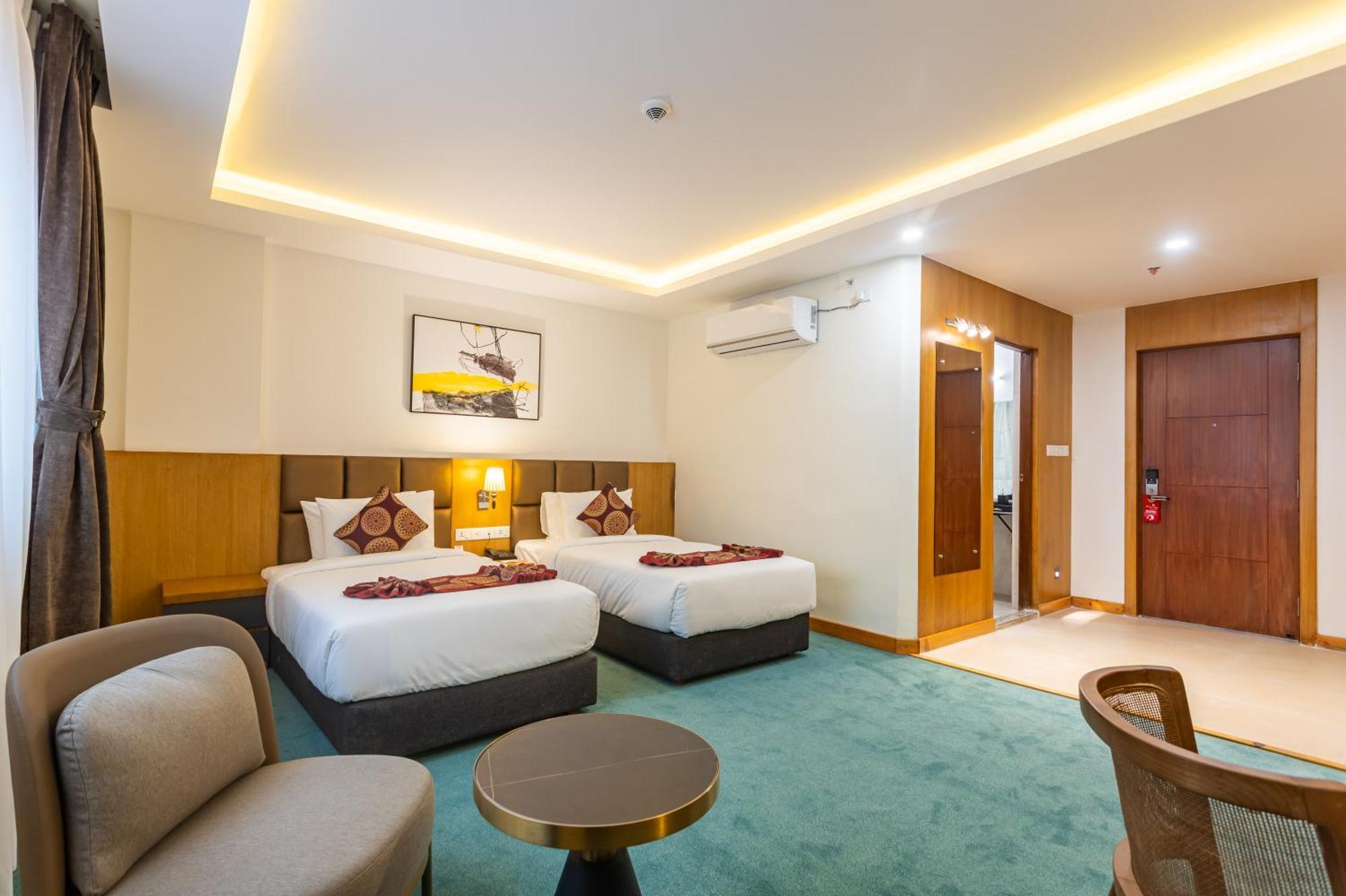 Hotel Mandala Norling Lords Prime Katmandú Exterior foto